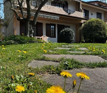 Gorle House | Villa Luisa: Exceptional Stay with Family and Pets Welcome