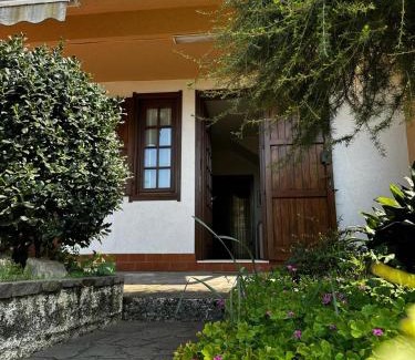 Gorle House | Villa Luisa: Exceptional Stay with Family and Pets Welcome