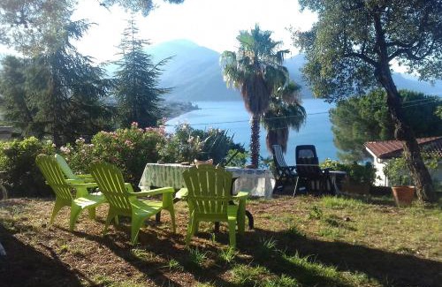 Capitello Bed & Breakfast | Idyllic Villa Luisa sul Mare with Oceanfront Views