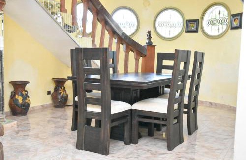 Bayaguana Villa | Elegant Casa Grande with Family-Friendly Amenities