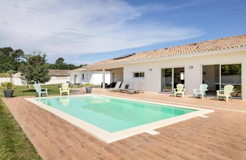 Ychoux House | Discover Villa Lumière Ychoux: Family-Friendly Getaway