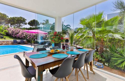 Cala d'Or Villa | Elegant Villa LUMI-Oleanda: 4-Star Oceanfront Retreat