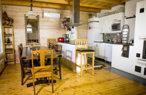 Savitaipale Villa | Discover Villa Lummelahti: Lake Saimaa's Private Beach Haven