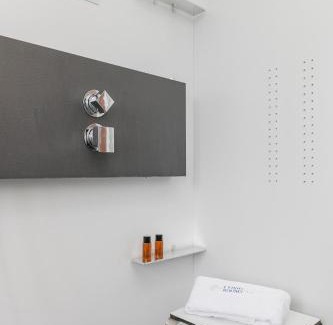 Como Villa | Villa Luna by Comorooms