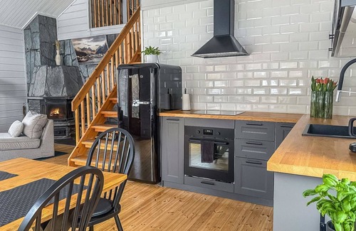 Tahkovuori House | Discover Villa Milla: Lake View & Spa Retreat Awaits