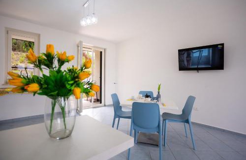 Marina di Ascea Villa | Villa Luna: Beachfront Bliss with Stunning Ocean Views
