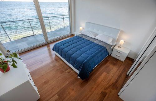 Brenzone sul Garda Apartment | Villa Luthien: Ocean View Paradise with 9.8 Guest Rating