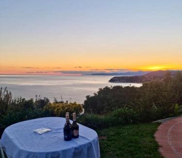 Acquasanta Villa | Villa Luxe Mare & Parco Privato