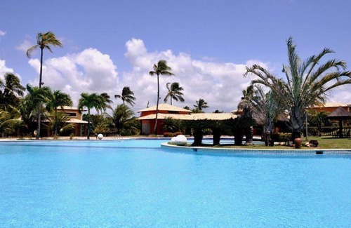 Tibau do Sul House | Elegant Villa 3 Master with Jacuzzi Overlooking Praia Pipa