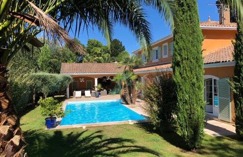 Biarritz Villa | Elegant Villa with Pool in Biarritz - Rated 9/10 by Guests