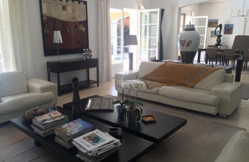 Biarritz Villa | Elegant Villa with Pool in Biarritz - Rated 9/10 by Guests