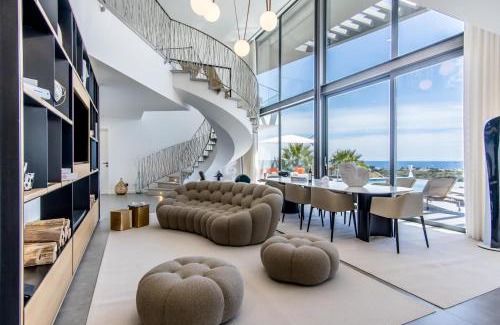 Cerro de Aguia Villa | Elegant Villa with Ocean View and Pool - 10/10 Rated