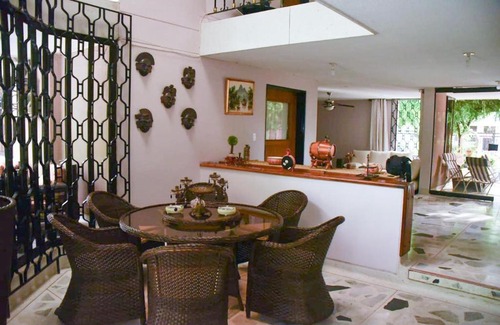 Mamatoco House | Villa Luz: Rated 10/10 with Pet-Friendly Amenities
