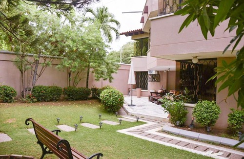 Mamatoco House | Villa Luz: Rated 10/10 with Pet-Friendly Amenities