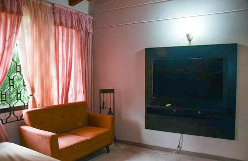 Mamatoco House | Villa Luz: Rated 10/10 with Pet-Friendly Amenities