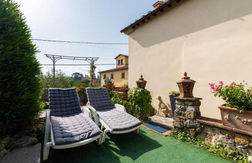 Lastra a Signa House | Villa Lysis: 4-Star Escape with Inviting Hot Tub