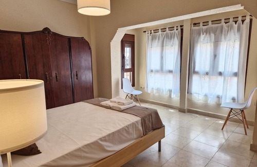 Centro Villa | Villa Málaga: Family-Friendly Retreat with Spa and Kitchen