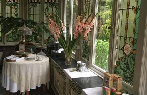 Loehne Bed & Breakfast | Discover Villa Mühlenbach: Pet-Friendly Family Retreat