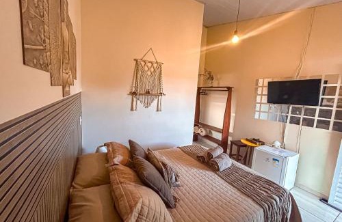 Alto Paraiso de Goias House | Experience Villa Madeira: Pet-Friendly with Breakfast Included