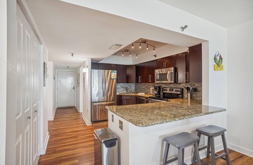 Madeira Beach Condo | Villa Madeira 505 - Premier