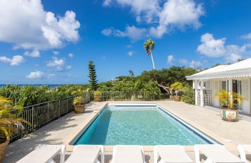 Les Terres Basses Villa | Discover Villa Madras: Family-Friendly Oasis with Pool