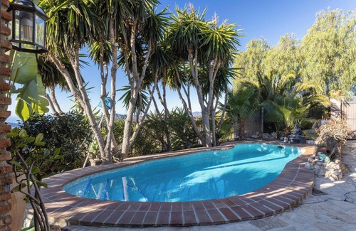 Competa Villa | Villa "Madre Tierra" with Pool, Hot Tub & Mountain Views