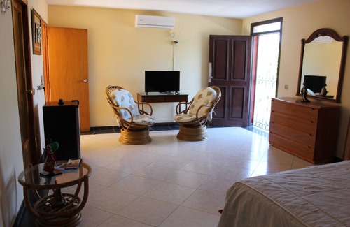 Municipality of Cerro House | Villa Magna: Family-Friendly Getaway with Spa and Breakfast