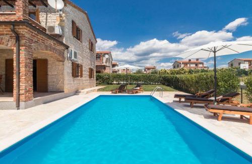 Butkovici Villa | Family-Friendly Villa Maja in Central Istria Resort