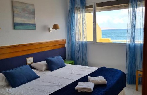 Corralejo Villa | Oceanfront Villa Majorera: Guest Rated 9/10 with Pool