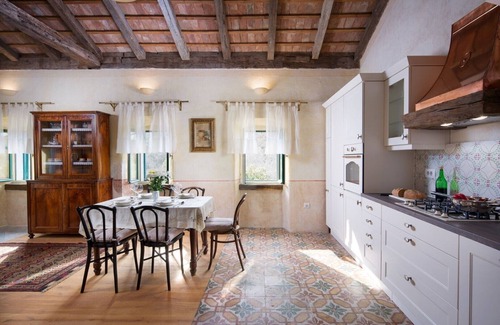 Gondolici Villa | Villa Malini: Relax by the Pool and Unwind in Nature