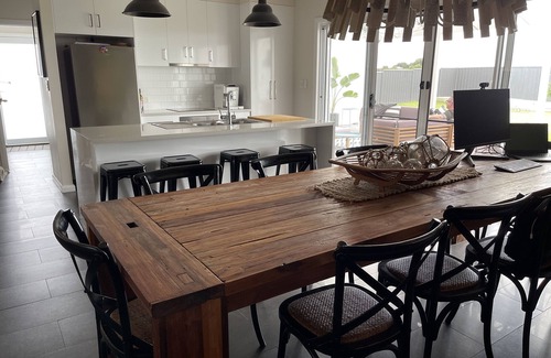 Waterhouse House | Villa Malmo - Pet Friendly Stay in Robe, South Australia