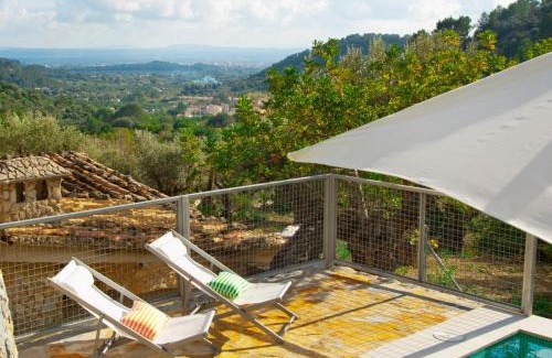 Mancor de la Vall Villa | Villa Mancor: Breathtaking Pool & Mountain Views Await