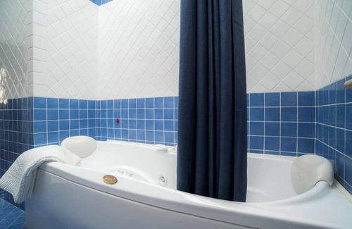 Capo d'Orlando Hotel | Relax at Villa Mancuso De Gaetani with Pool & Spa