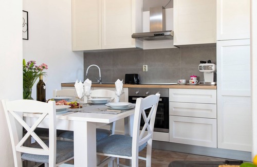 Skradin House | Cozy Retreat at House Manda Adriatic - Oceanfront Bliss