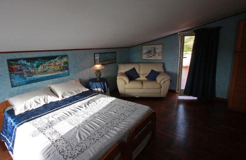 Palermo House | Pet-Friendly Villa MandarinArt with Breakfast & Kitchen Access