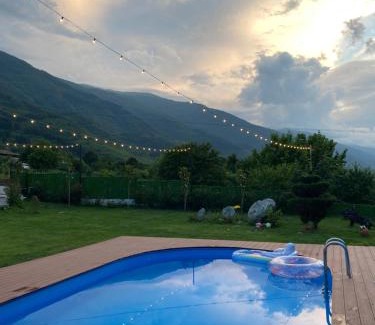 Kolarovo Villa | Villa Manevi: Pet-Friendly Getaway with Pool & Breakfast