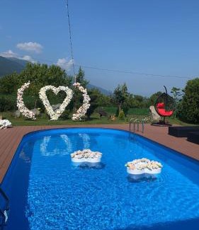 Kolarovo Villa | Villa Manevi: Pet-Friendly Getaway with Pool & Breakfast