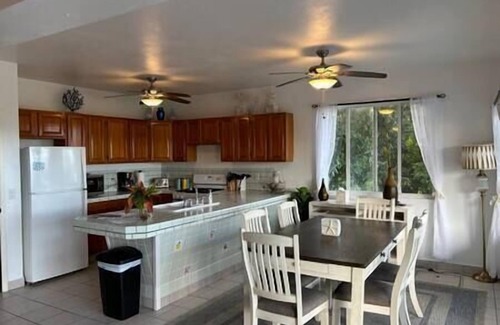 Estate Glucksberg and Grunwald Villa | Villa Mango: Exceptional Views, Pool & Pet-Friendly Retreat
