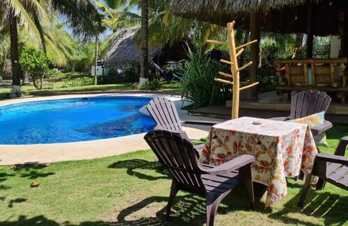 El Paredon House | Villa Mango - Three Bedroom House, Sleeps 9