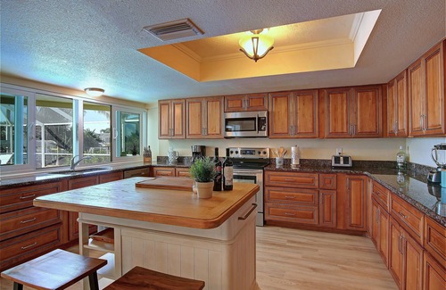 Fort Myers Villa | Villa Mangoo: A Paradise Retreat with Ocean Views & Spa