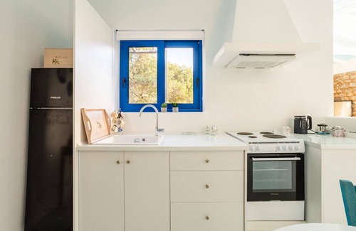 Riglia Villa | Villa 'Mani House' with Sea View, Wi-Fi and Air Conditioning