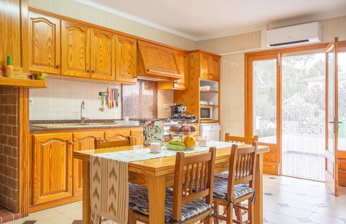 Marina Manresa Villa | Villa Manresa on the beachfront by Mallorca Charme