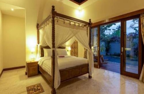 Senggigi Villa | Inviting Villa Mantika: 4-Star Stay with Private Pools