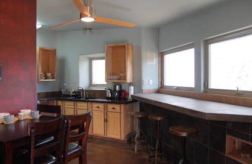Pinyon Crest Villa | Eco-Friendly Villa Manzanita: Coachella Packages Await