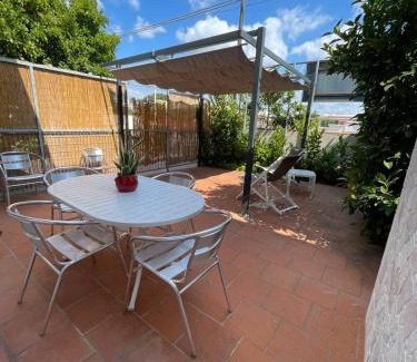 San Pietro in Bevagna House | Villa Marè: Pet & Child Friendly, Just 200m from the Sea