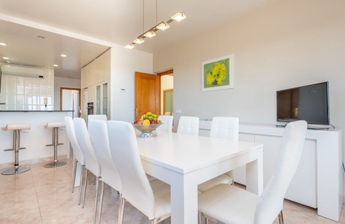 Sa Cabaneta Villa | Villa Mar Y Tierra - Five Bedroom Villa, Sleeps 10