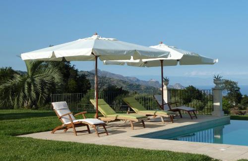Piedimonte Etneo Villa | Villa Marabbecca: 4-Star Haven with Pool & Breakfast