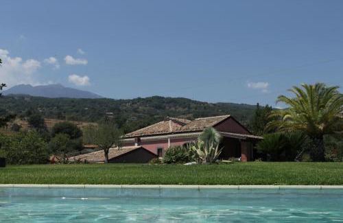 Piedimonte Etneo Villa | Villa Marabbecca: 4-Star Haven with Pool & Breakfast