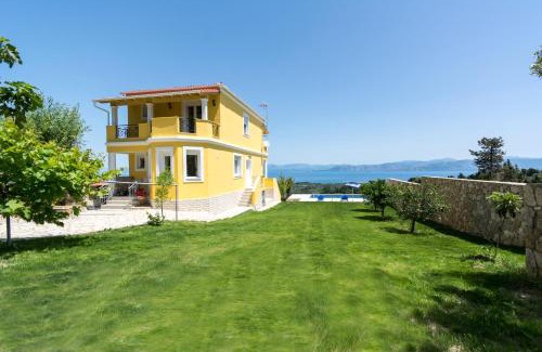 Lefkimmi Villa | Relax at Villa Marafen: Family-Friendly with Pool Access
