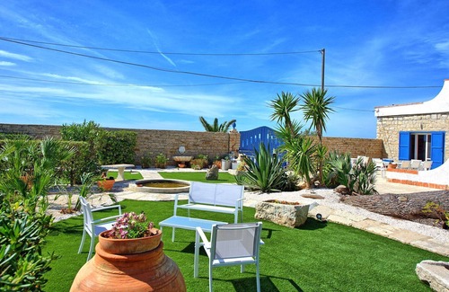 Lido Marausa Villa | Villa Maraus - Discover a Poolside Retreat in Sicily